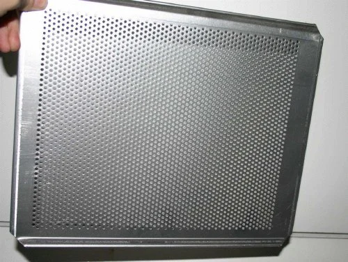 Aluminium Lochblech 1/2 GN